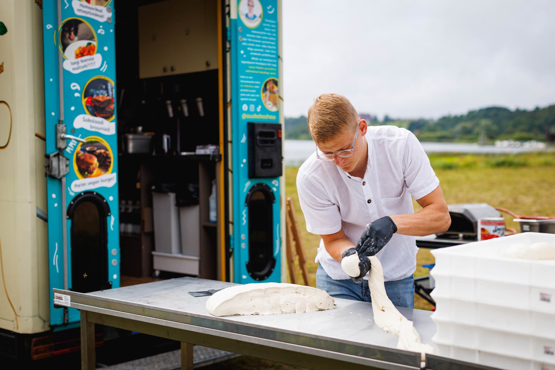 Kõik sai alguse soovist teha päris pitsat kodus.